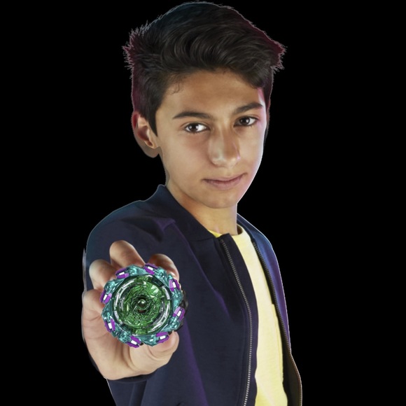 COPY - Beyblade Burst QuadStrike Chain Kerbeus Starter Pack, Battling Game Toy … - Picture 5 of 5